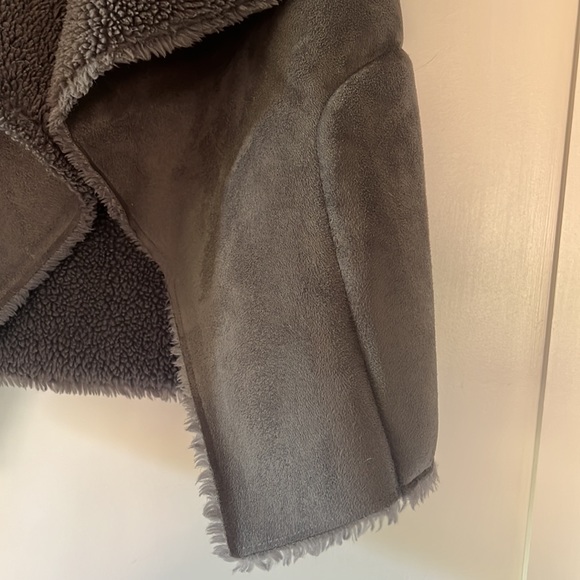 Velvet Graham & Spencer Faux Suede/Shearling Vest (Sz S) - Picture 5 of 16